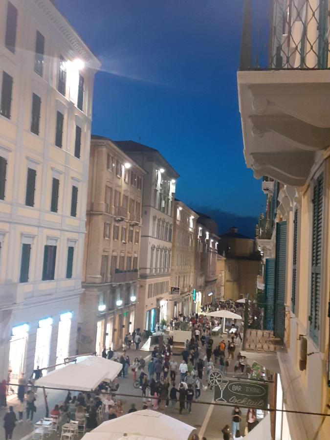 안코나 Il Balcone Sul Corso 빌라 외부 사진